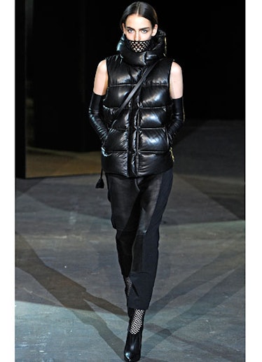 fass-alexander-wang-fall-2012-runway-15-v.jpg