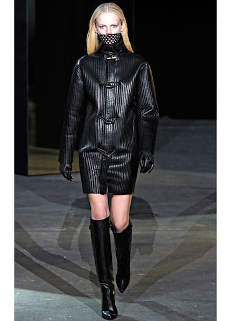 fass-alexander-wang-fall-2012-runway-17-v.jpg