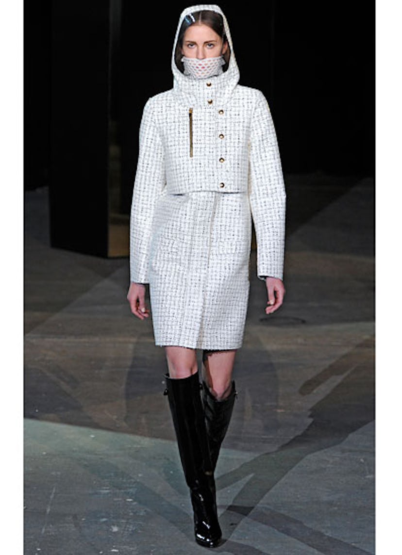 fass-alexander-wang-fall-2012-runway-01-v.jpg