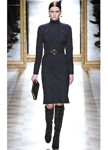 fass-salvatore-ferragamo-fall-2012-runway-17-v.jpg