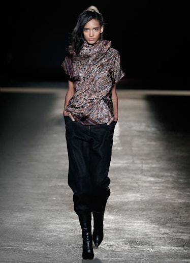 fass-edun-fall-2012-runway-09-v.jpg