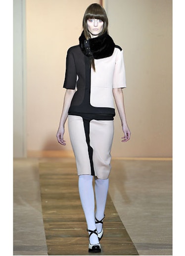 fass-marni-fall-2012-runway-13-v.jpg