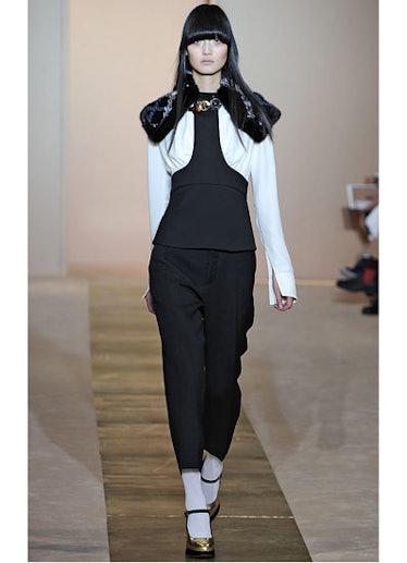 fass-marni-fall-2012-runway-32-v.jpg