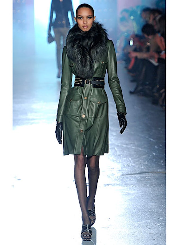 fass-jason-wu-fall-2012-runway-04-v.jpg