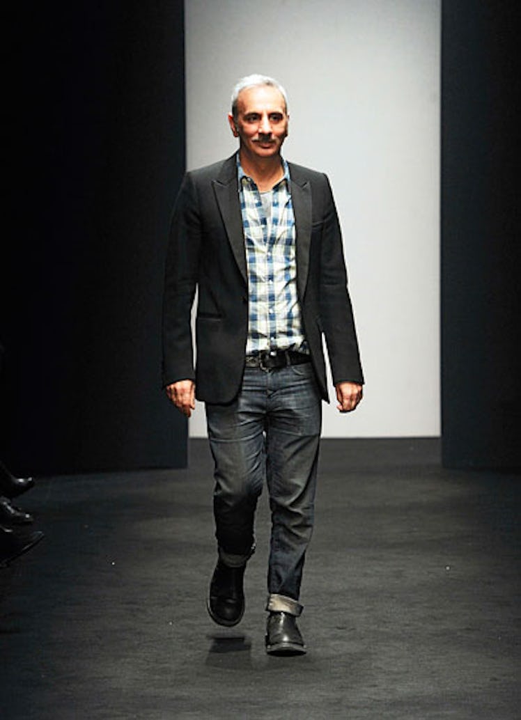 fass-no-21-fall-2012-runway-27-v.jpg