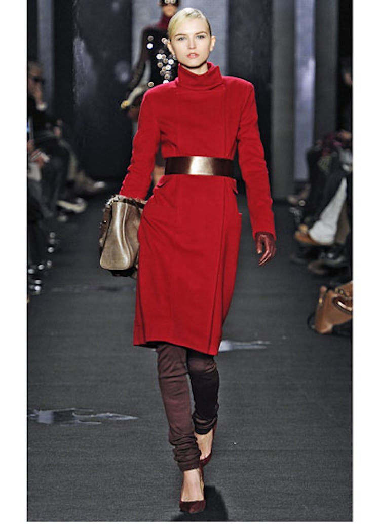 fass-dvf-fall-2012-runway-08-v.jpg