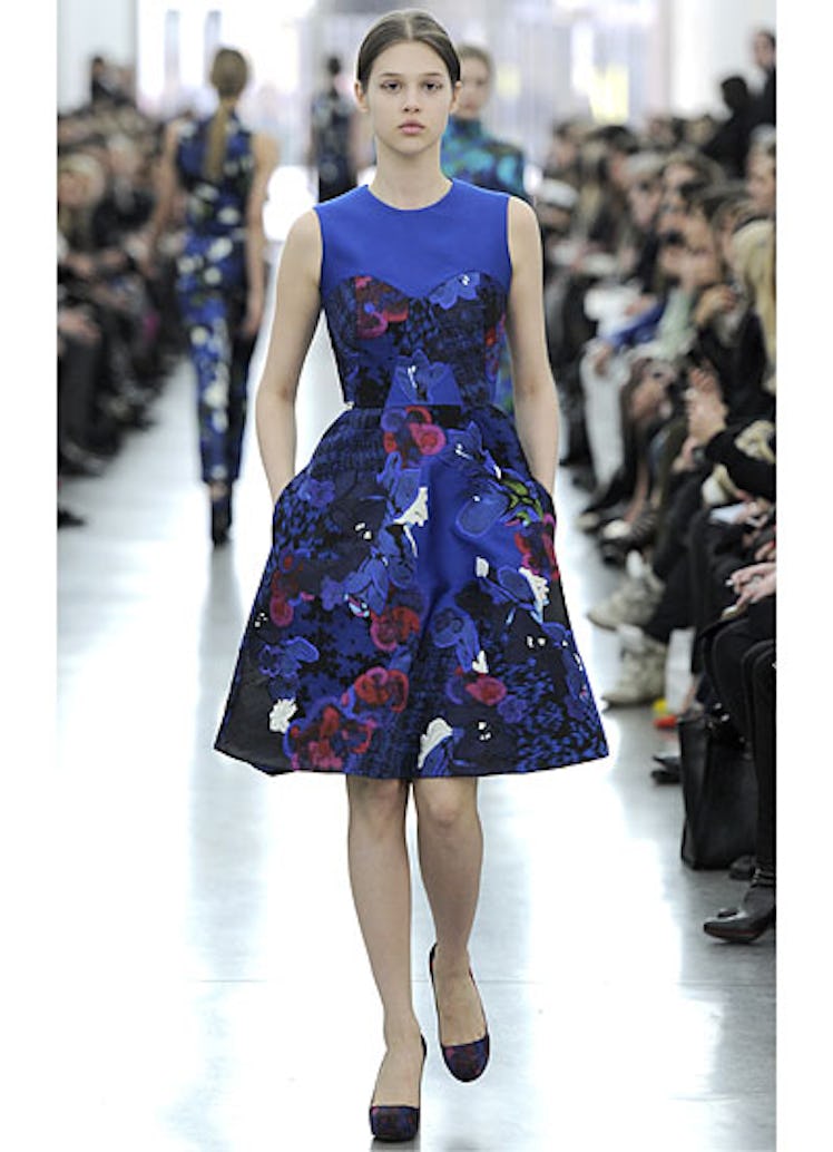 fass-erdem-fall-2012-runway-23-v.jpg