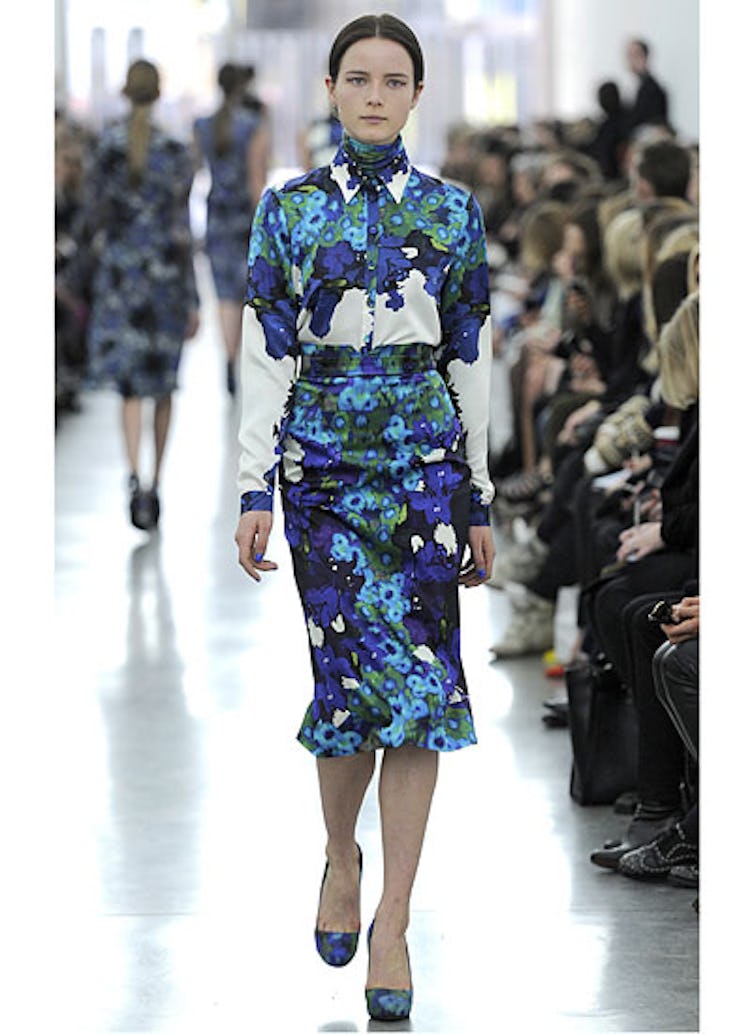 fass-erdem-fall-2012-runway-26-v.jpg