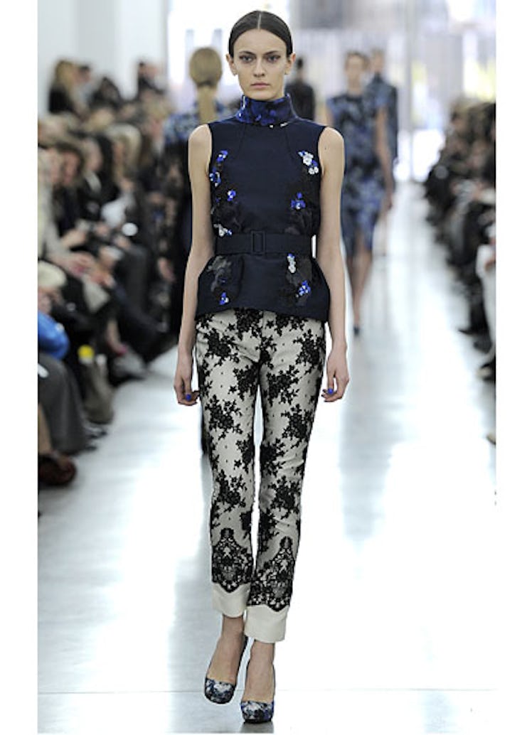 fass-erdem-fall-2012-runway-29-v.jpg