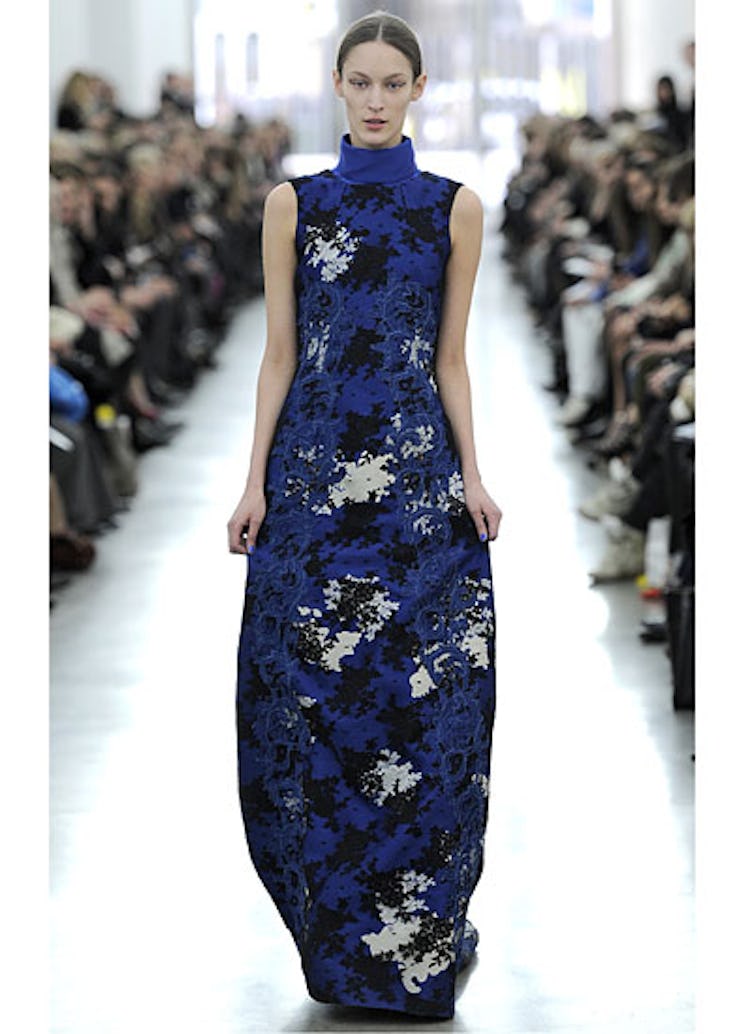 fass-erdem-fall-2012-runway-38-v.jpg