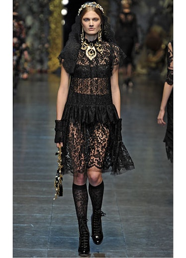 fass-dolce-and-gabbana-fall-2012-runway-72-v.jpg