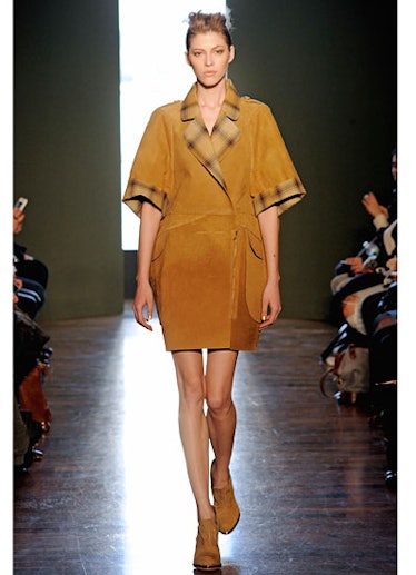 fass-alexandre-herchcovitch-fall-2012-runway-04-v.jpg