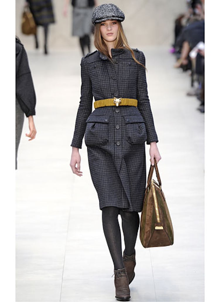 fass-burberry-fall-2012-runway-15-v.jpg