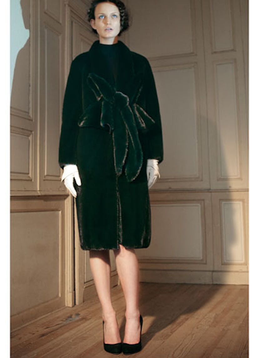 fass-revillion-fall-2012-runway-01-v.jpg