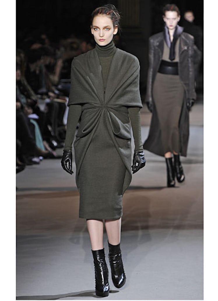 fass-haider-ackermann-fall-2012-runway-05-v.jpg