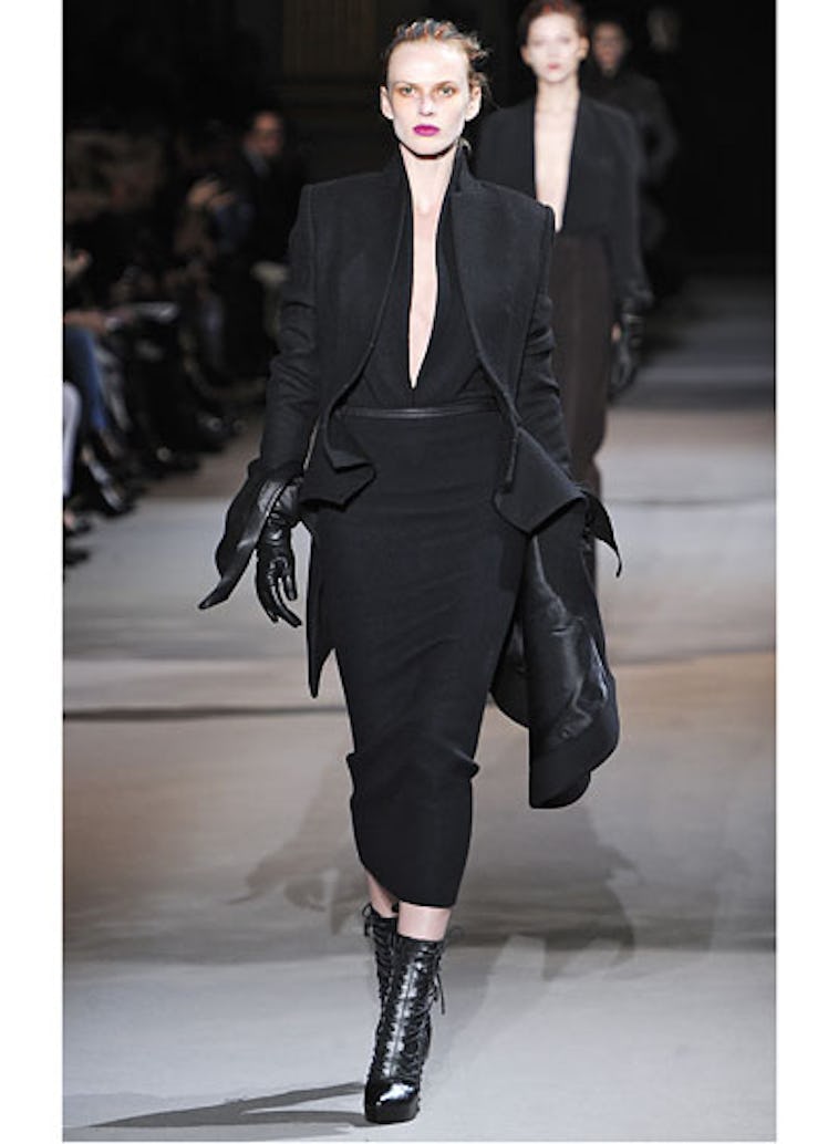 fass-haider-ackermann-fall-2012-runway-08-v.jpg