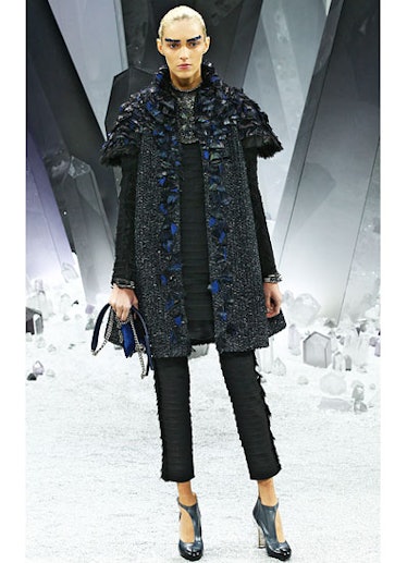 fass-chanel-fall-2012-runway-51-v.jpg