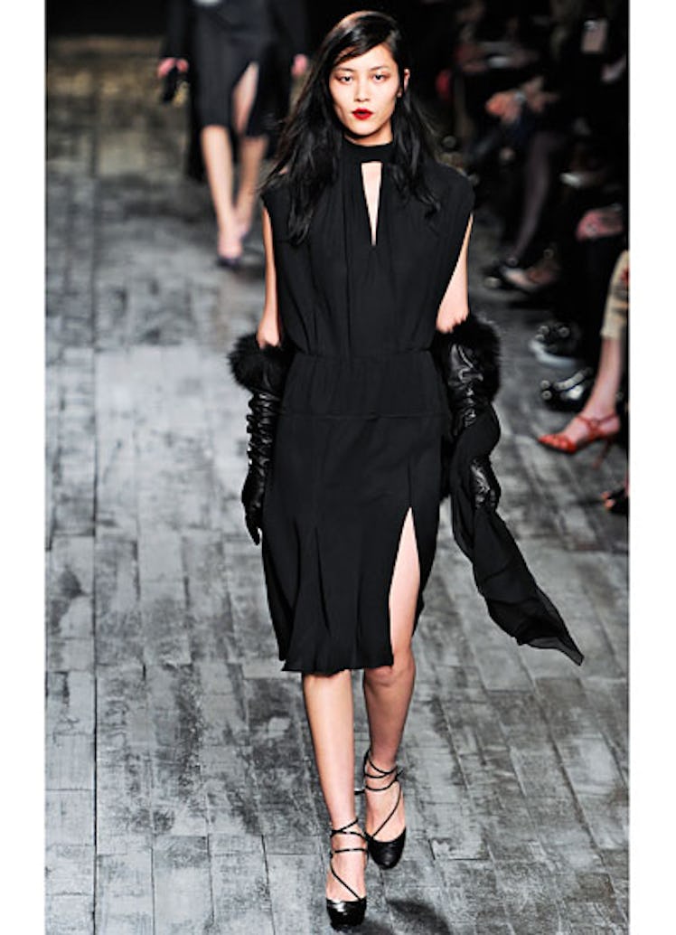 fass-nina-ricci-fall-2012-runway-09-v.jpg