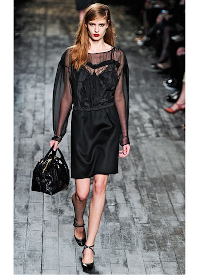 fass-nina-ricci-fall-2012-runway-01-v.jpg
