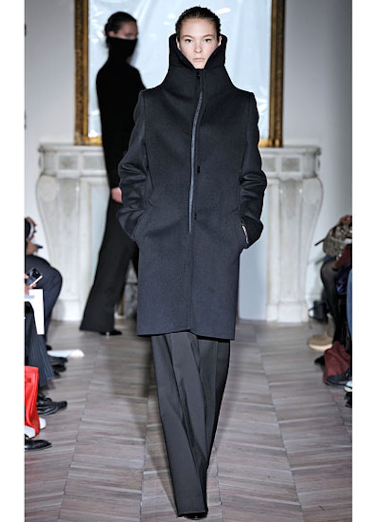 fass-maison-martin-margiela-fall-2012-runway-27-v.jpg