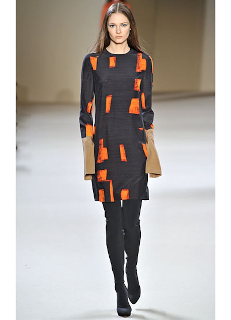 fass-akris-fall-2012-runway-22-v.jpg