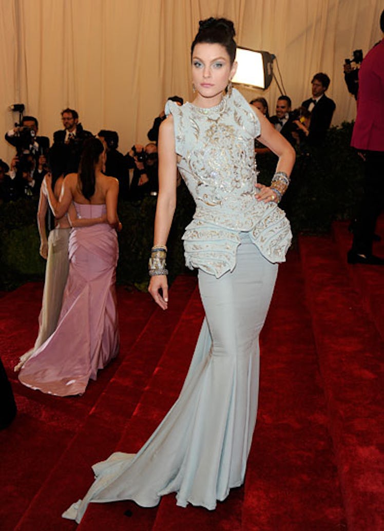 pass-met-costume-institute-gala-2012-28-v.jpg