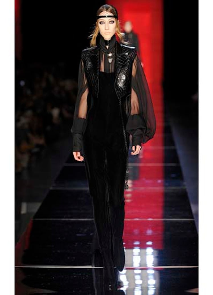 fass-jean-paul-gaultier-couture-2012-runway-09-v.jpg