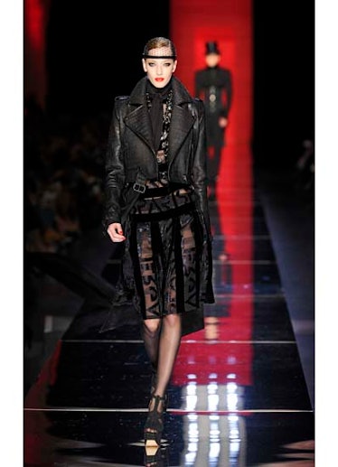 fass-jean-paul-gaultier-couture-2012-runway-10-v.jpg
