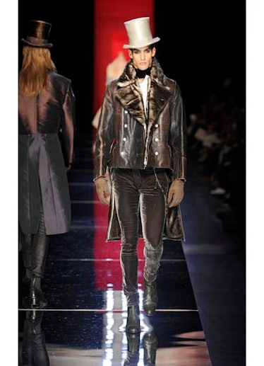 fass-jean-paul-gaultier-couture-2012-runway-23-v.jpg