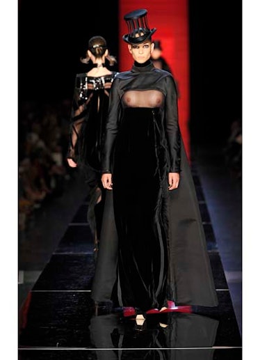 fass-jean-paul-gaultier-couture-2012-runway-32-v.jpg