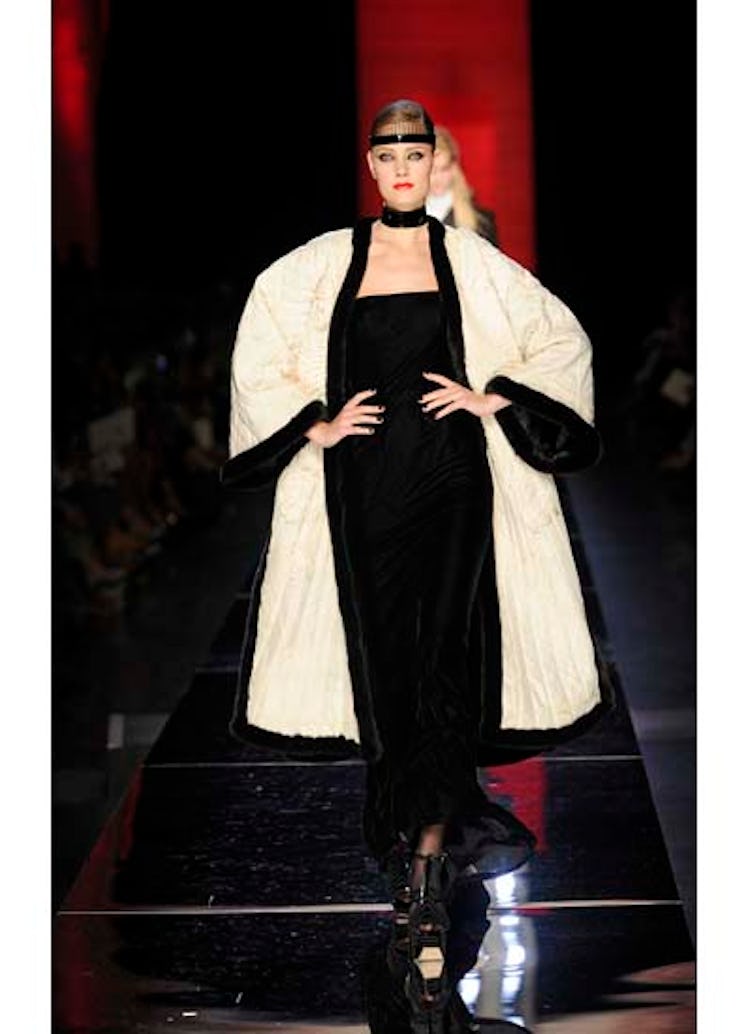 fass-jean-paul-gaultier-couture-2012-runway-38-v.jpg