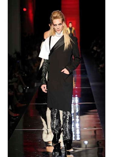 fass-jean-paul-gaultier-couture-2012-runway-39-v.jpg