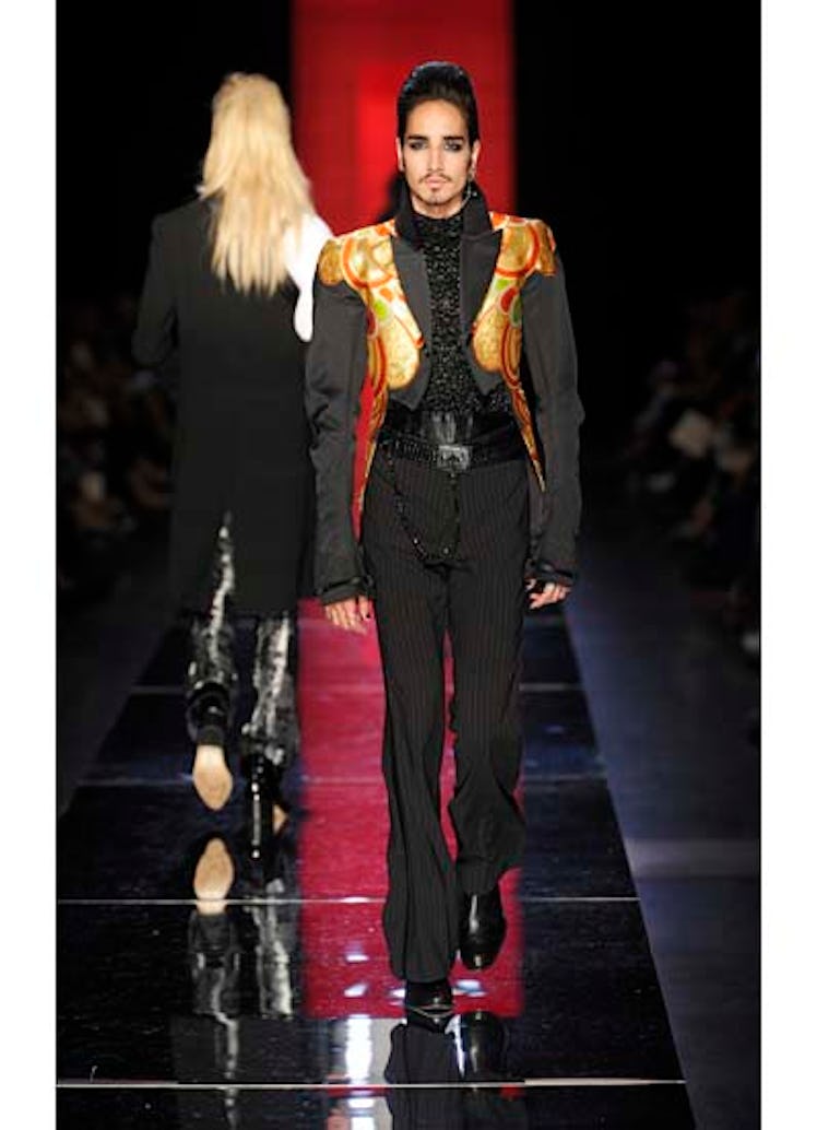 fass-jean-paul-gaultier-couture-2012-runway-40-v.jpg
