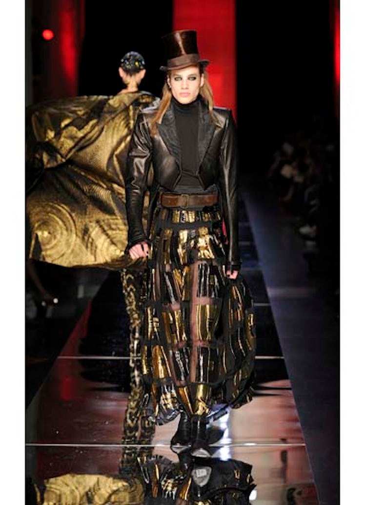fass-jean-paul-gaultier-couture-2012-runway-43-v.jpg
