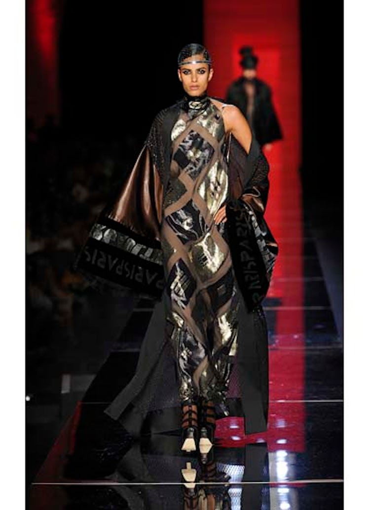 fass-jean-paul-gaultier-couture-2012-runway-44-v.jpg