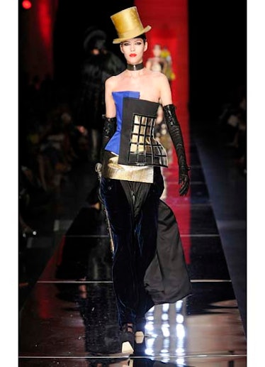 fass-jean-paul-gaultier-couture-2012-runway-46-v.jpg