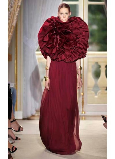 fass-giambattista-valli-couture-2012-runway-20-v.jpg