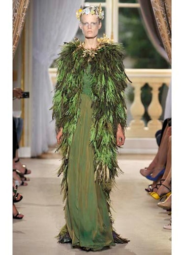 fass-giambattista-valli-couture-2012-runway-30-v.jpg
