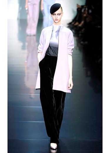 fass-giorgio-armani-couture-2012-runway-03-v.jpg