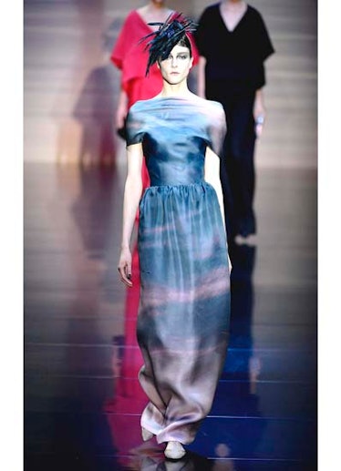 fass-giorgio-armani-couture-2012-runway-24-v.jpg
