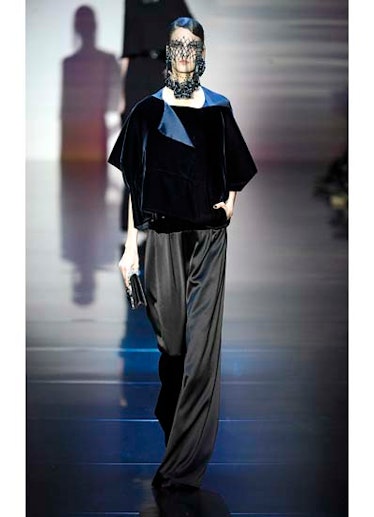fass-giorgio-armani-couture-2012-runway-32-v.jpg