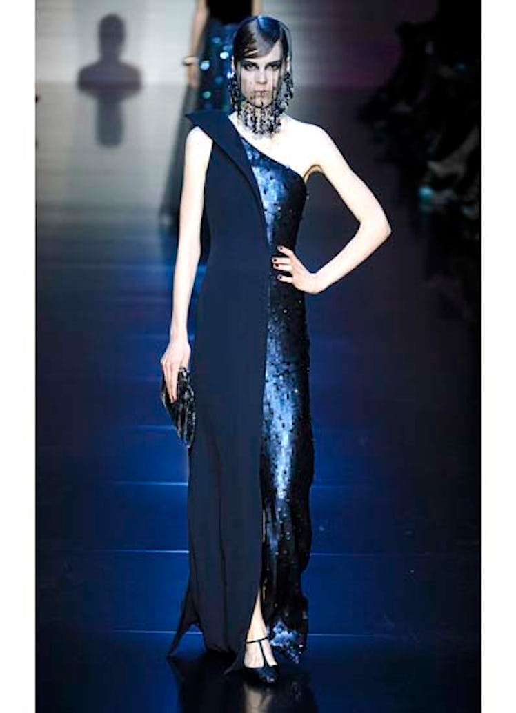 fass-giorgio-armani-couture-2012-runway-38-v.jpg