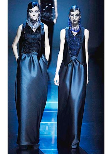 fass-giorgio-armani-couture-2012-runway-42-v.jpg