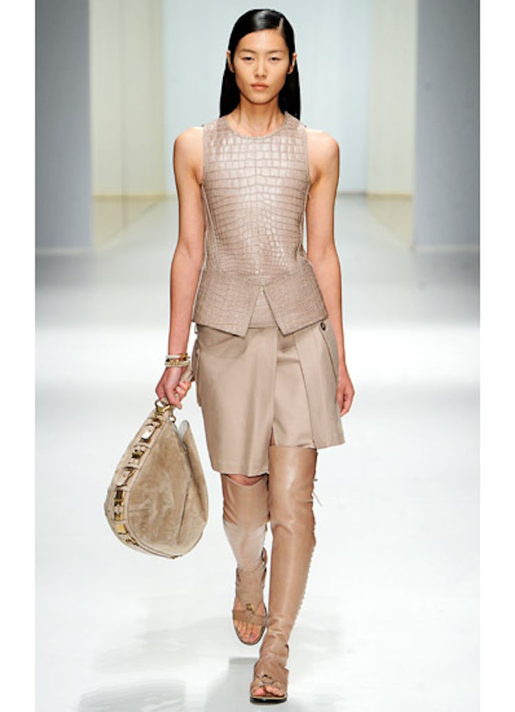 fass-salvatore-ferragamo-spring-2013-runway-18-v.jpg