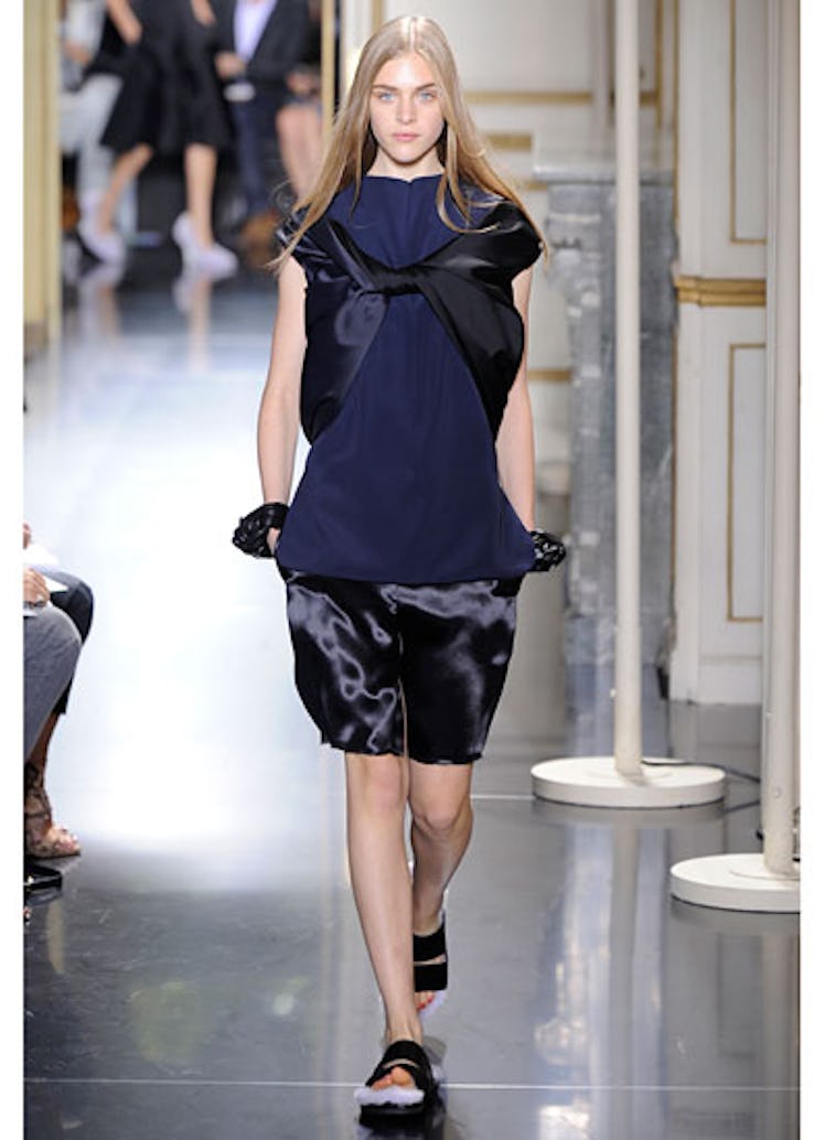 fass-celine-spring-2013-runway-12-v.jpg