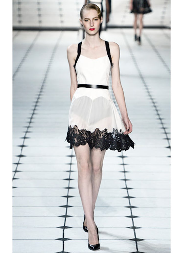 fass-jason-wu-spring-2013-runway-06-v.jpg