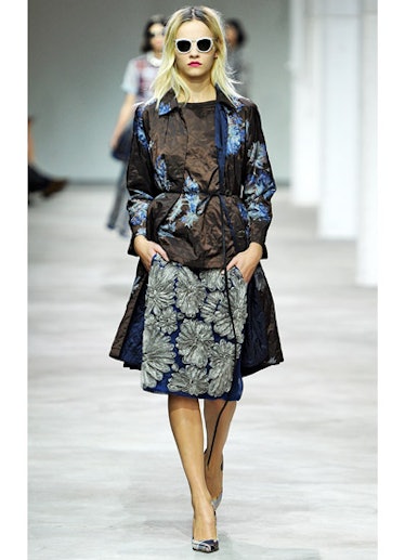 fass-dries-van-noten-spring-2013-runway-09-v.jpg