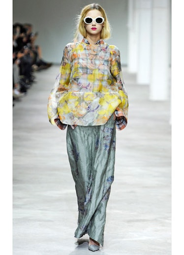 fass-dries-van-noten-spring-2013-runway-53-v.jpg