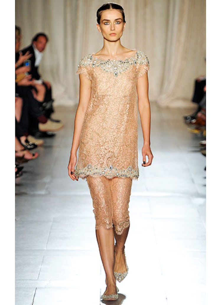 fass-marchesa-spring-2013-runway-07-v.jpg