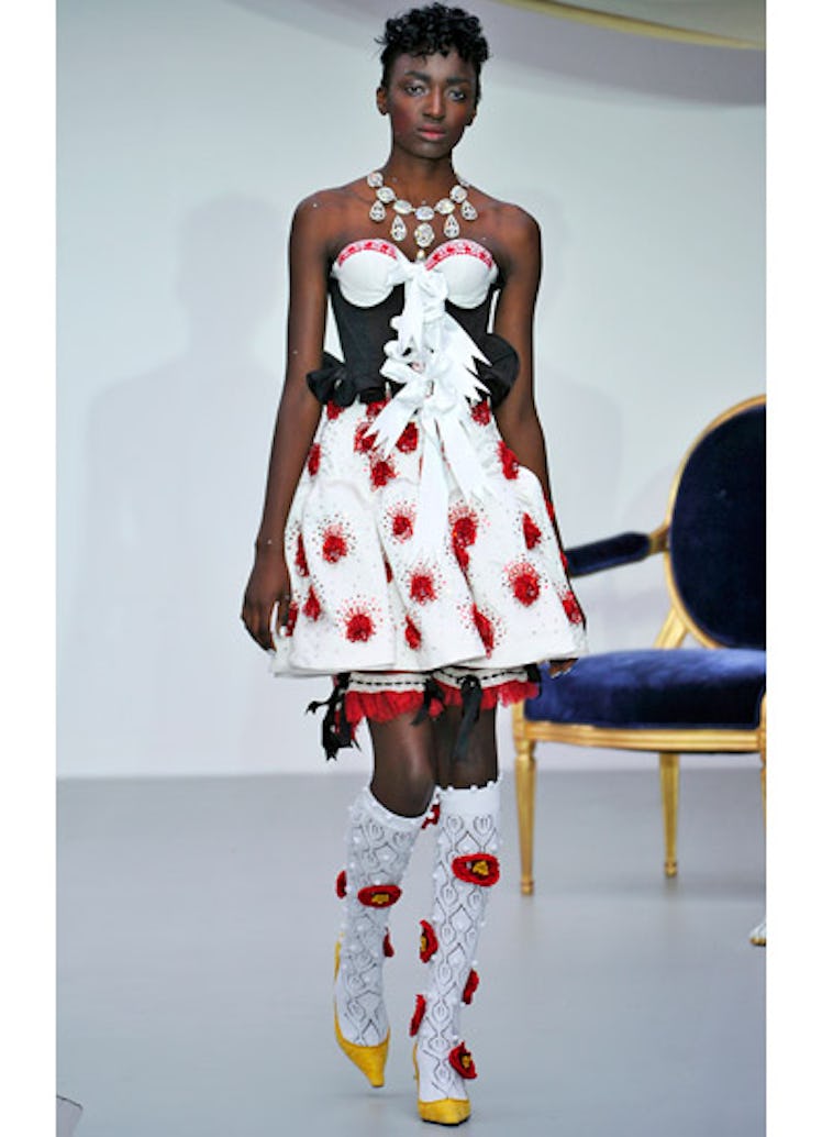 fass-meadham-kirchhoff-spring-2013-runway-03-v.jpg